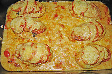 Gerichte zum Zunehmen: Hähnchenbrustfilet überbacken mit Tomaten und Käse